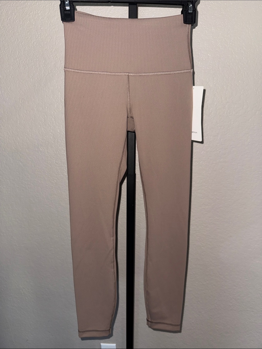 Lululemon Wunder Train Ribbed HR Tight 25” in Taupe NWT